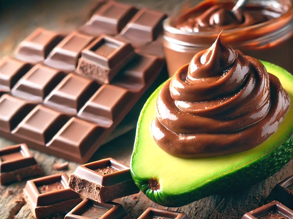 avocado met chocolademousse