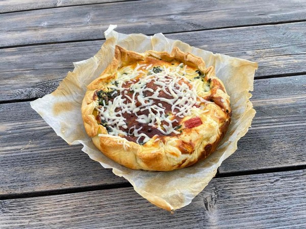 quiche met spinazie en tomaat